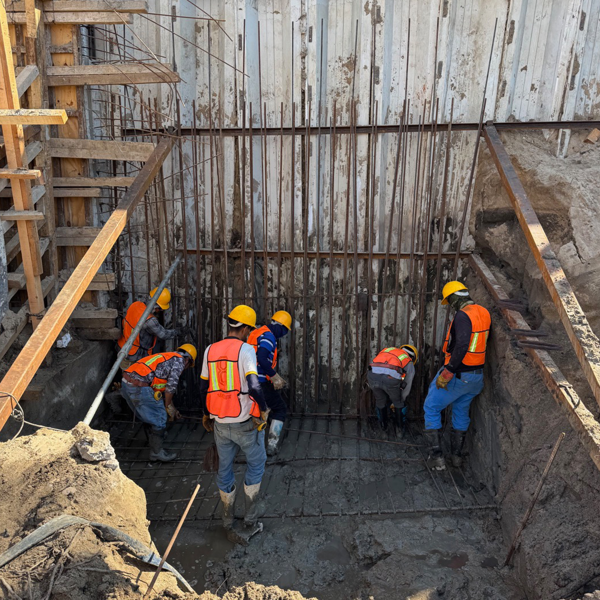 Tablaestacas en Fibra de Vidrio